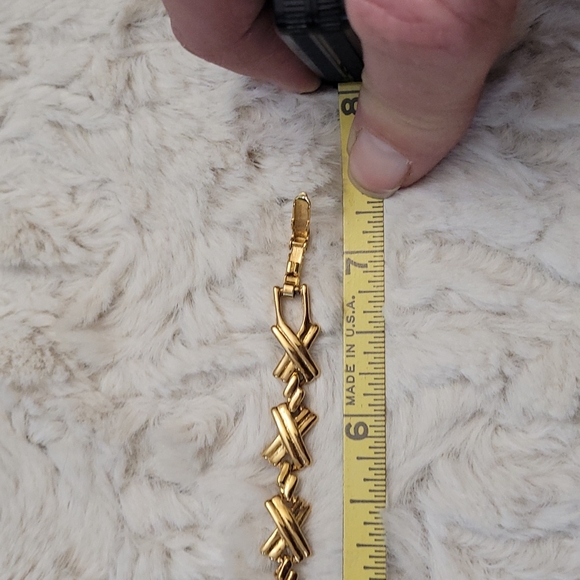 XXX Bracelet and Earring Set - Picture 4 of 6